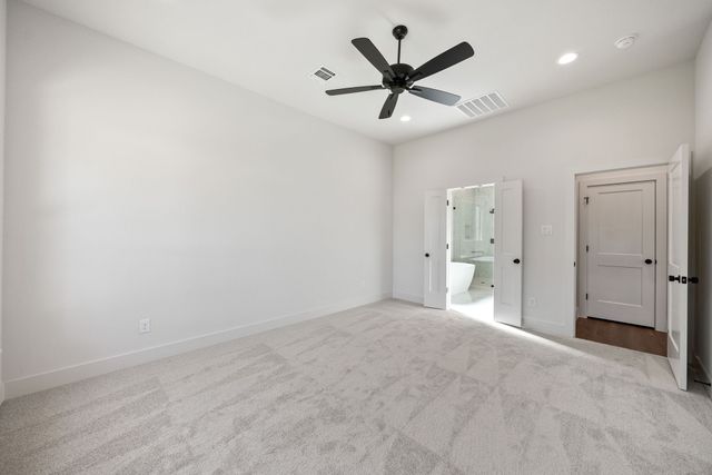 902 Boston Lane, River Oaks, TX 76114