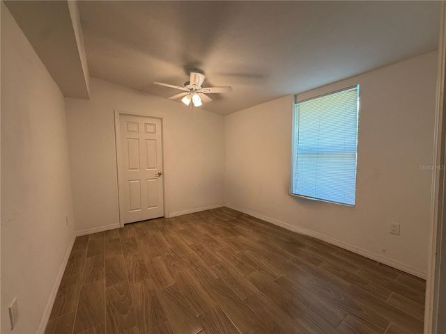 1920 OAKLEY AVENUE, Fort Myers, FL 33901