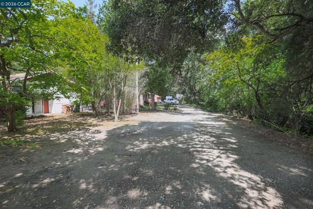2652 Reliez Valley Rd, Martinez, CA 94553