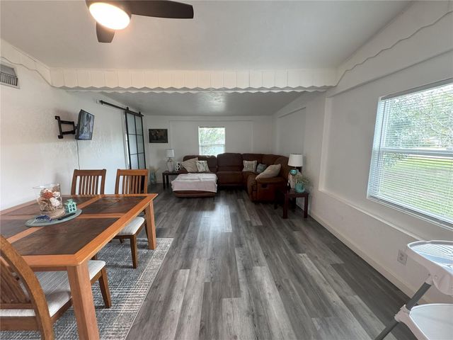 1215 N BOSTON AVENUE, Deland, FL 32724