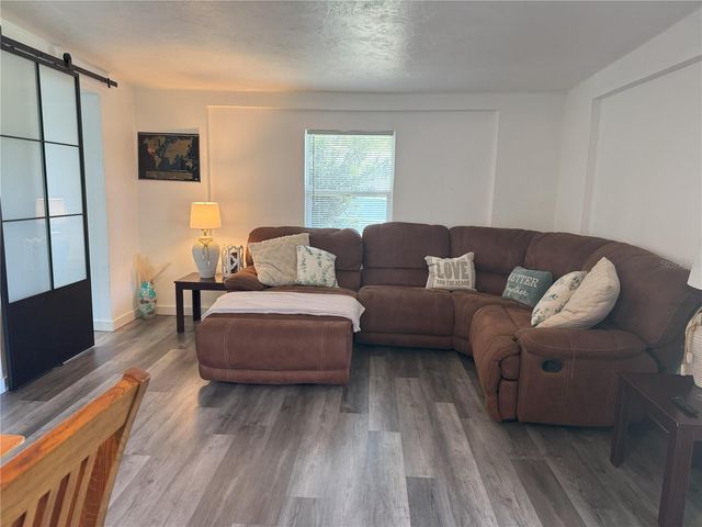 1215 N BOSTON AVENUE, Deland, FL 32724