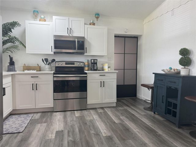 1215 N BOSTON AVENUE, Deland, FL 32724