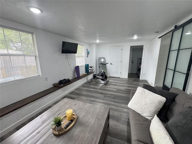 1215 N BOSTON AVENUE, Deland, FL 32724