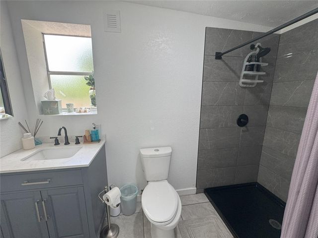 1215 N BOSTON AVENUE, Deland, FL 32724