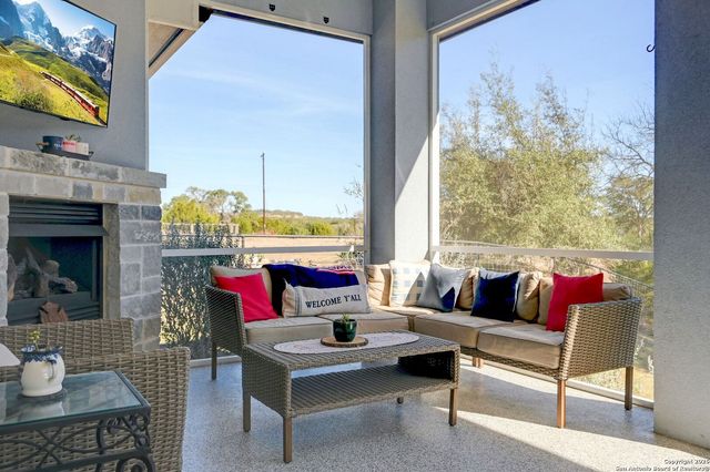 105 Nicholas Weeks, Blanco, TX 78606