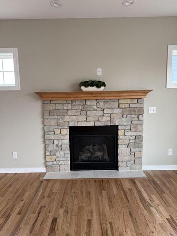 N54W19428 Kearney LANE, Menomonee Falls, WI 53051