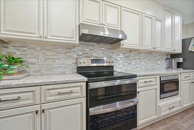 1218 MERRYCREST DR, Memphis, TN 38111