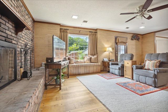 1218 MERRYCREST DR, Memphis, TN 38111