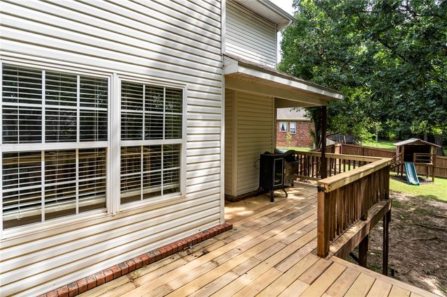 2996 Harrier Way, Springdale, AR 72762
