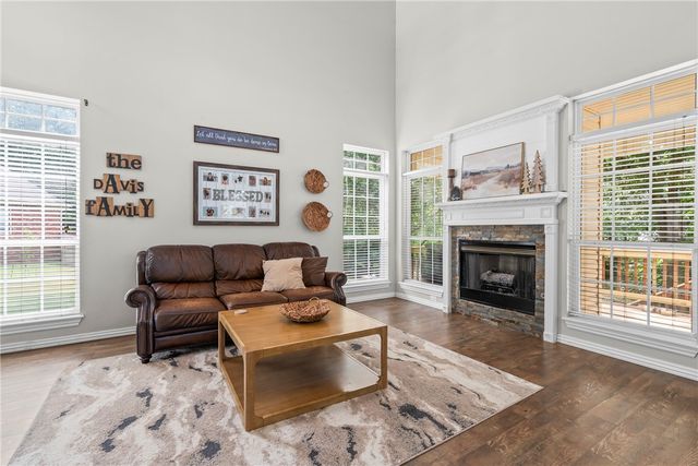 2996 Harrier Way, Springdale, AR 72762