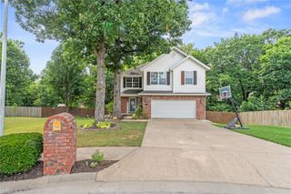 2996 Harrier Way, Springdale, AR 72762