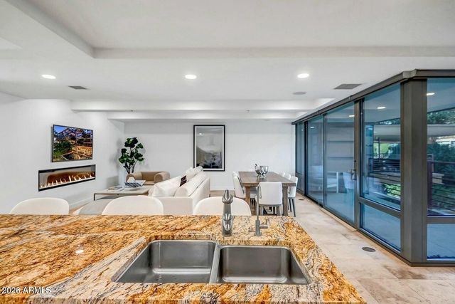 7121 E Rancho Vista Drive 5011, Scottsdale, AZ 85251