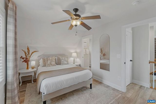 1012 LOCUST LN, Charlottesville, VA 22901