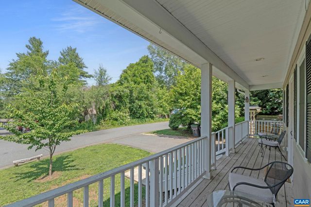 1012 LOCUST LN, Charlottesville, VA 22901