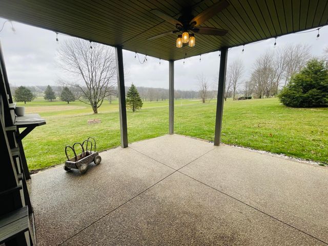 926 Fairway Drive, Howard, OH 43028