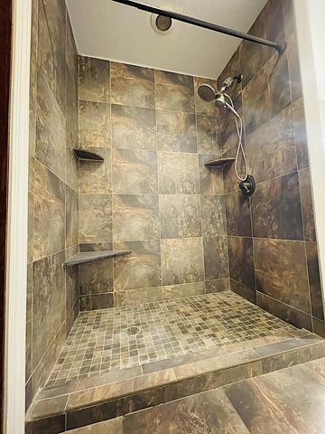 926 Fairway Drive, Howard, OH 43028