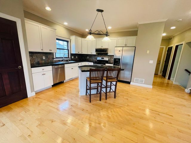 926 Fairway Drive, Howard, OH 43028