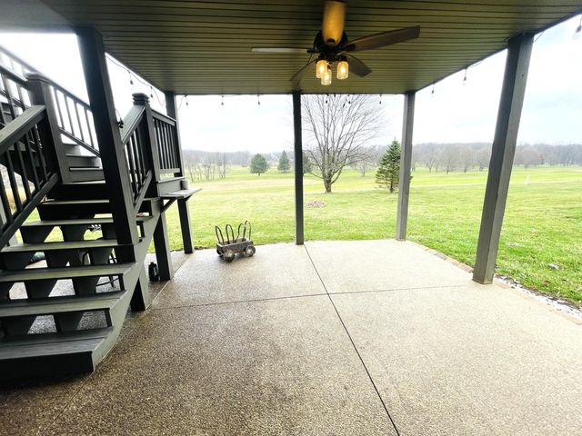 926 Fairway Drive, Howard, OH 43028