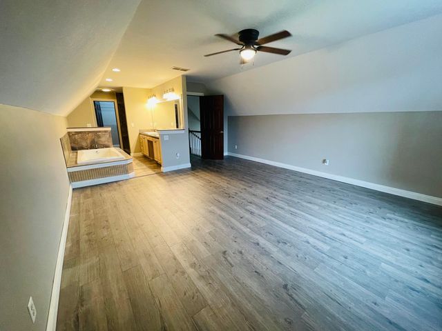 926 Fairway Drive, Howard, OH 43028