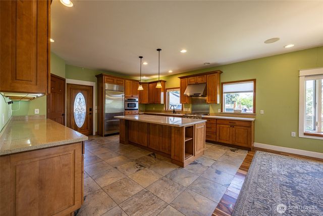 1411 K Avenue, Anacortes, WA 98221