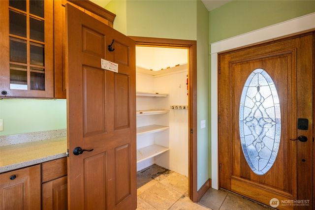 1411 K Avenue, Anacortes, WA 98221