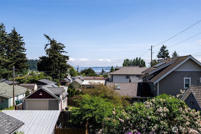1411 K Avenue, Anacortes, WA 98221