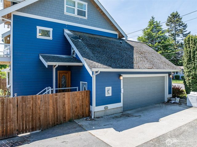 1411 K Avenue, Anacortes, WA 98221
