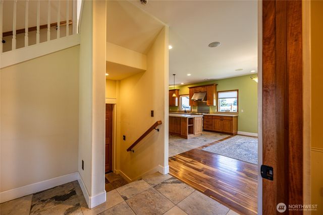 1411 K Avenue, Anacortes, WA 98221