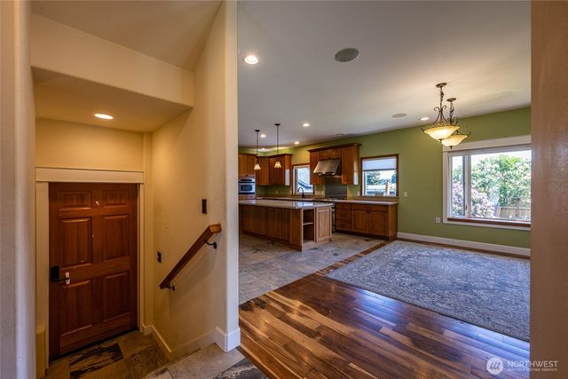 1411 K Avenue, Anacortes, WA 98221