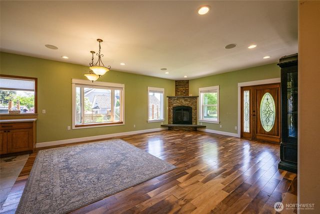 1411 K Avenue, Anacortes, WA 98221