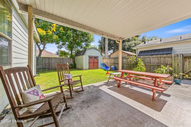 231 Brookside Drive, Lafayette, LA 70506