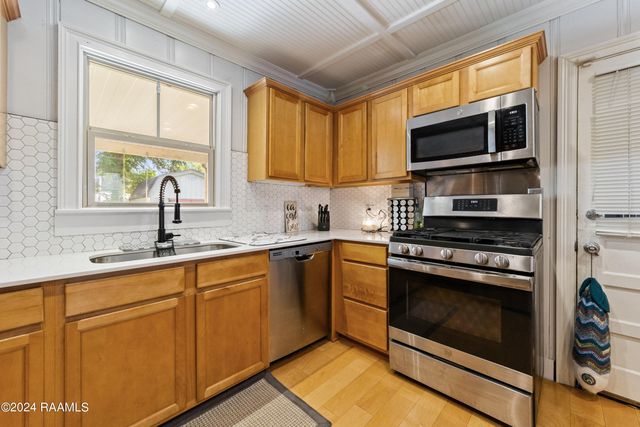 231 Brookside Drive, Lafayette, LA 70506