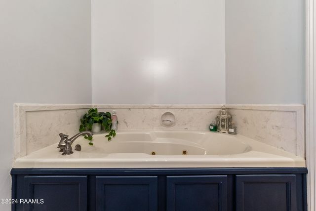 231 Brookside Drive, Lafayette, LA 70506