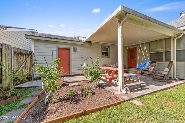 231 Brookside Drive, Lafayette, LA 70506