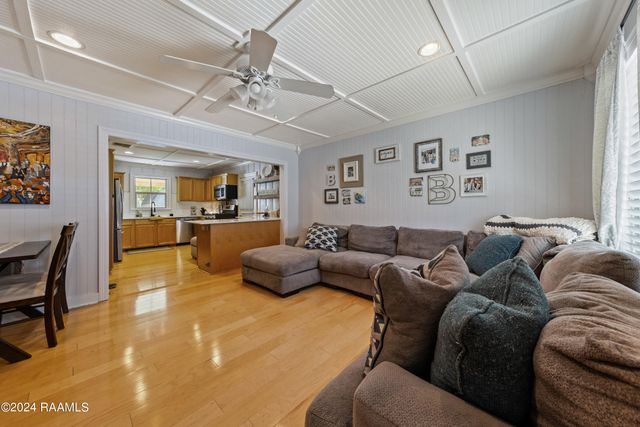 231 Brookside Drive, Lafayette, LA 70506