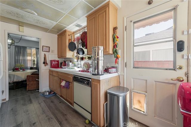 5790 Bucknell Avenue, North Hollywood, CA 91607