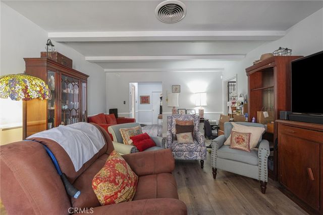 5790 Bucknell Avenue, North Hollywood, CA 91607