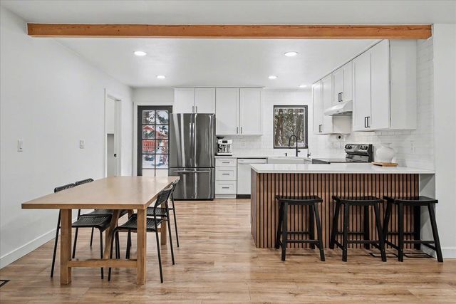 8710 N Argonne Rd, Spokane, WA 99217