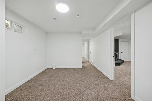 8710 N Argonne Rd, Spokane, WA 99217