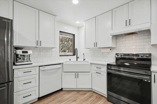 8710 N Argonne Rd, Spokane, WA 99217