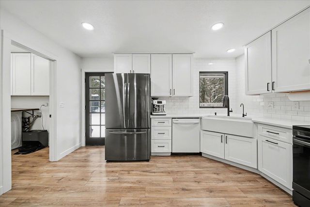 8710 N Argonne Rd, Spokane, WA 99217