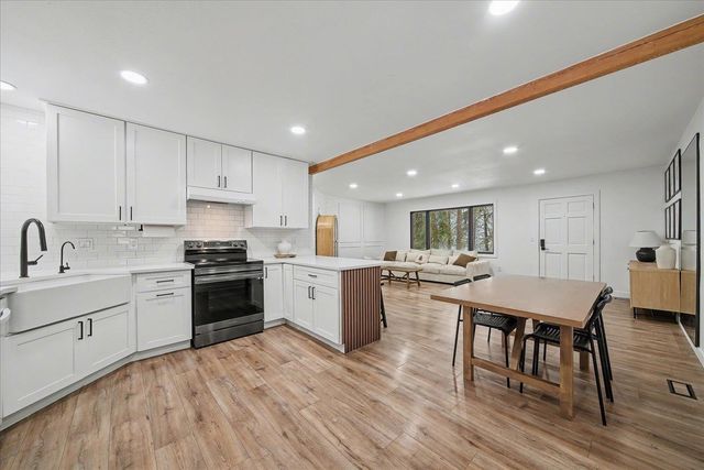 8710 N Argonne Rd, Spokane, WA 99217