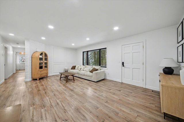 8710 N Argonne Rd, Spokane, WA 99217