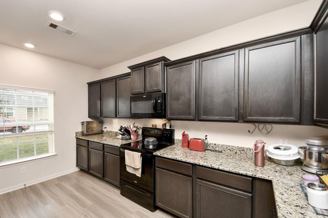 23095 Bellini Drive, Magnolia, TX 77355