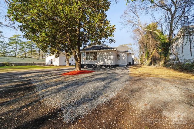 208 Hall Street, Wadesboro, NC 28170