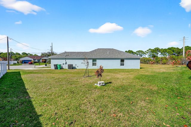 6217 NW Gatun Court, Port St. Lucie, Port St Lucie, FL 34986