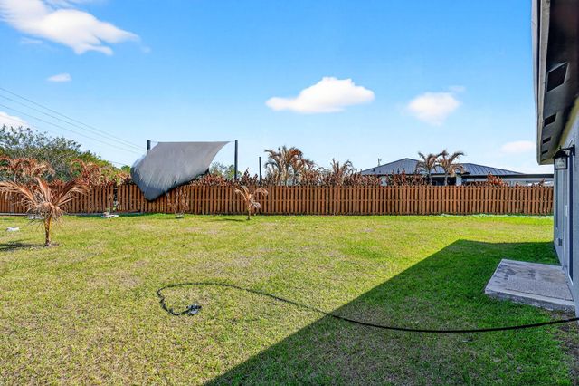 6217 NW Gatun Court, Port St. Lucie, Port St Lucie, FL 34986