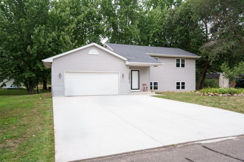 14460 283 1/2 Avenue NW, Zimmerman, MN 55398 — exterior