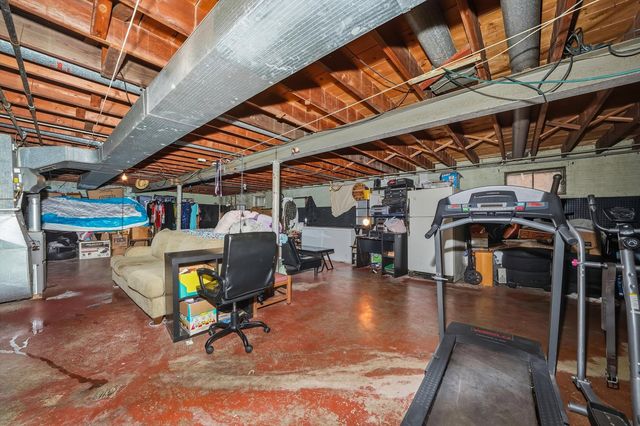 13921 S Stewart Avenue, Riverdale, IL 60827