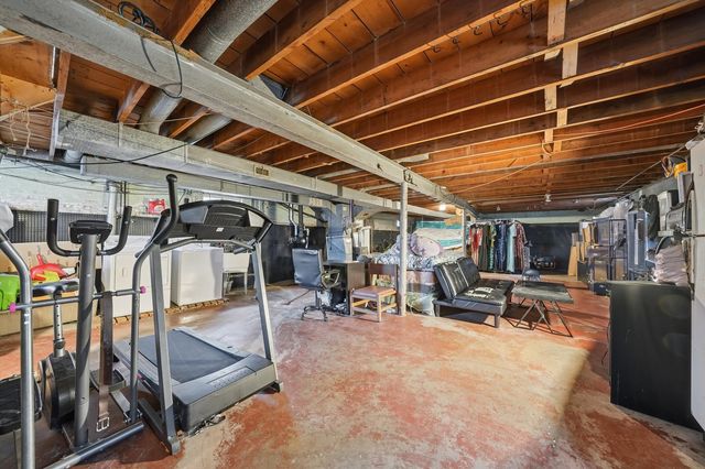 13921 S Stewart Avenue, Riverdale, IL 60827